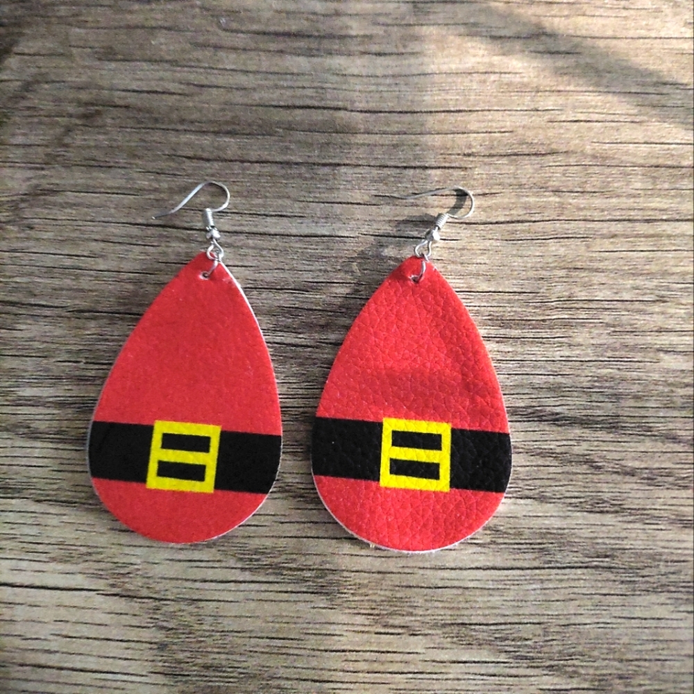 NWT Christmas Faux Leather Earrings